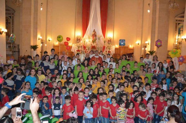 niños cristianos oratorio contra bombas